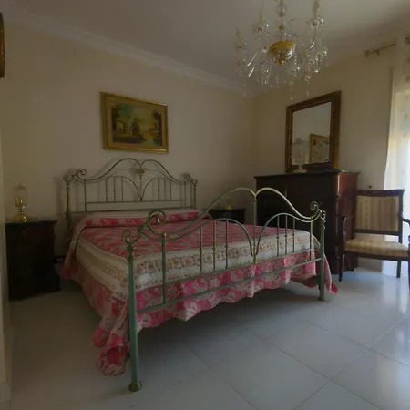 Apartment La Casa In Piazza Realmonte